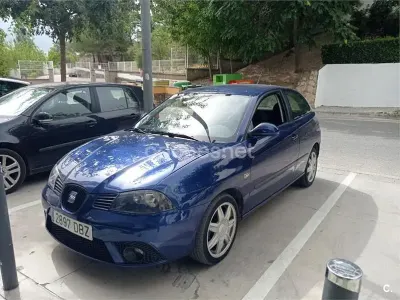 Usado Seat Ibiza Sport 130 CV (95 kW) 2005 Azul Utilitario