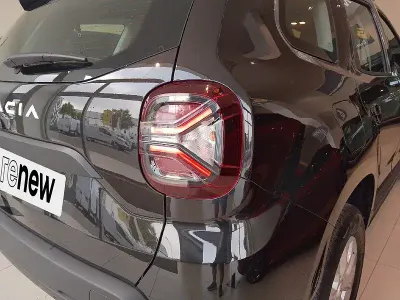Usado Dacia Duster Expression 131 CV (96 kW) 2023 Negro SUV
