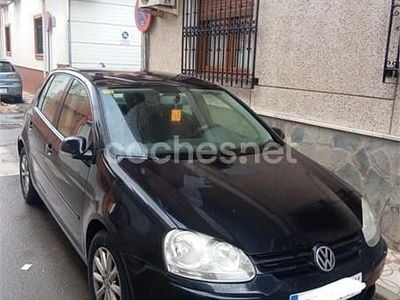 Usado VW Golf V 102 CV (75 kW) 2007 Negro Berlina