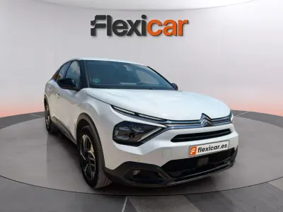 Usado Citroën C4 Feel 131 CV (96 kW) 2023 Blanco SUV