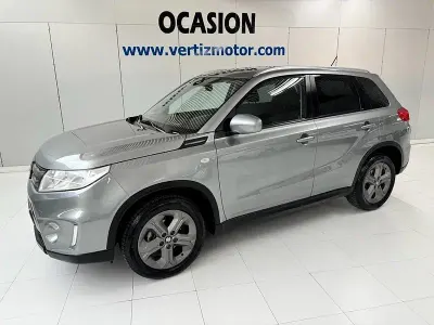 Usado Suzuki Vitara 120 CV (88 kW) 2016 Gris / plata SUV