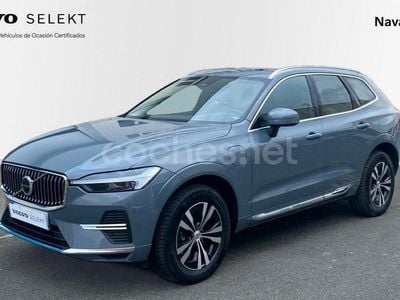 Gris / plata Usado 2024 Volvo XC60 Core SUV | 42.750 € (Super precio)