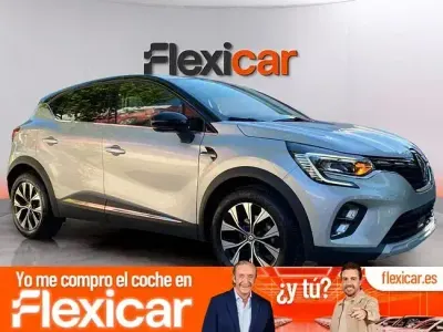Usado Renault Captur Techno 140 CV (102 kW) 2023 Gris SUV