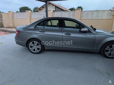 Gris / plata Usado 2007 Mercedes C320 Avantgarde Berlina | 9900 € (Caro)