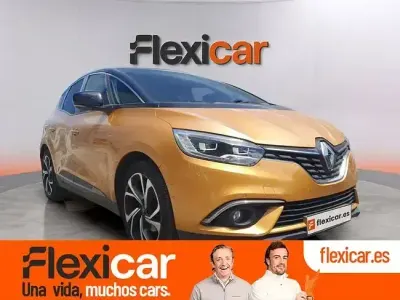 Usado Renault Scénic III Zen 130 CV (95 kW) 2016 Amarillo Monovolumen