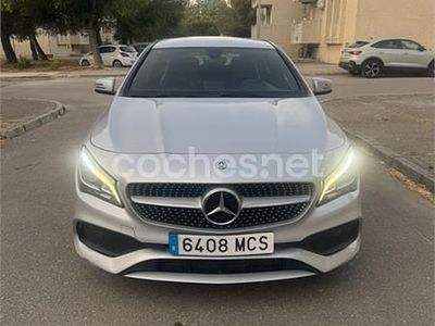 Usado Mercedes CLA200 Shooting Brake 136 CV (100 kW) 2018 Gris / plata Familiar
