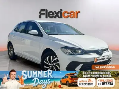 Usado VW Polo Life 95 CV (69 kW) 2021 Blanco Utilitario