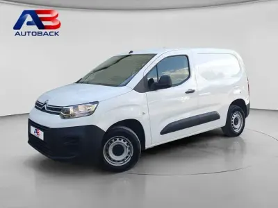 Usado Citroën Berlingo 100 CV (73 kW) 2022 Blanco Monovolumen