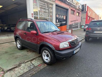 Usado Suzuki Grand Vitara 110 CV (80 kW) 2005 Granate SUV