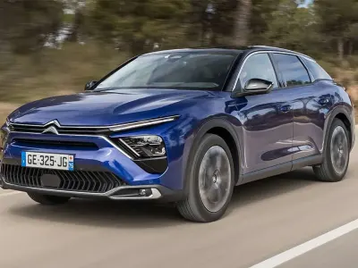 Usado Citroën C5 X 226 CV (166 kW) 2023 Gris Familiar
