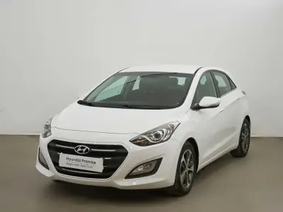 Usado Hyundai i30 110 CV (80 kW) 2015 Otro Berlina