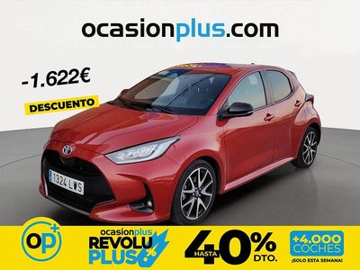 Usado Toyota Yaris Hybrid Style 116 CV (85 kW) 2022 Rojo