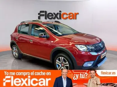 Usado Dacia Sandero 90 CV (66 kW) 2019 Rojo Berlina