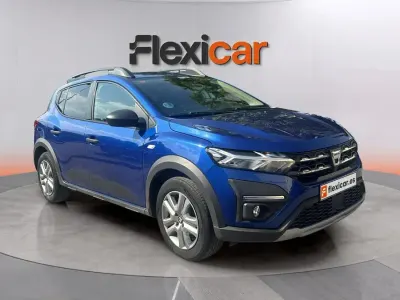 Usado Dacia Sandero Comfort 101 CV (74 kW) 2021 Azul Berlina