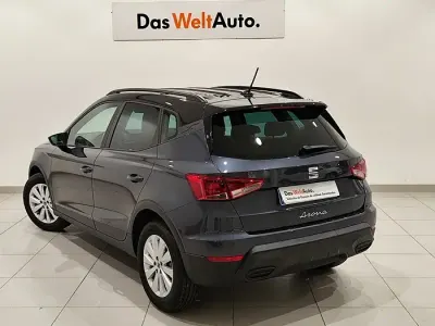 Usado Seat Arona Style 115 CV (84 kW) 2025 Gris SUV