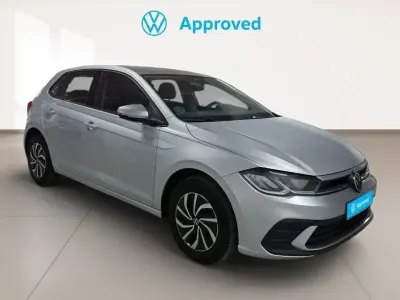 Usado VW Polo Life 95 CV (69 kW) 2024 Gris / plata Berlina