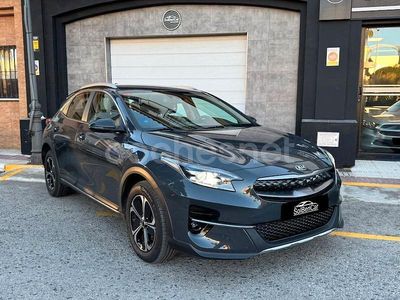 Usado Kia XCeed 160 CV (117 kW) 2021 Gris / plata SUV