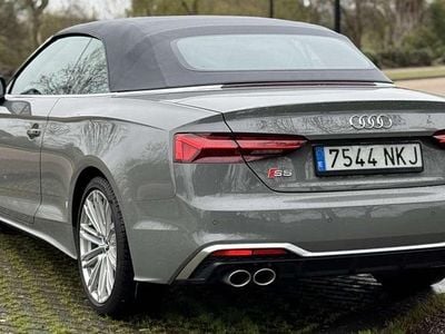 Usado Audi S5 Cabriolet Ambiente 354 CV (260 kW) 2020 Gris Descapotable