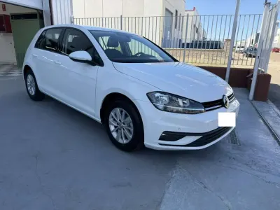 Usado VW Golf VII Edition 116 CV (85 kW) 2021 Blanco Utilitario