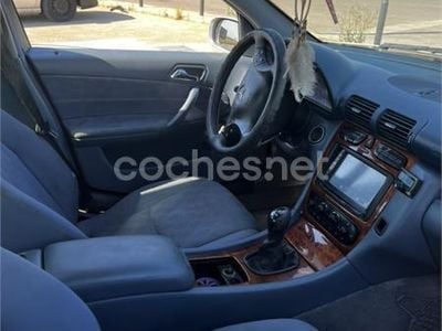 Mercedes C200