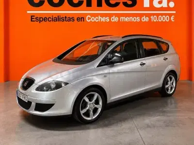 Usado Seat Altea Style 125 CV (91 kW) 2010 Gris / plata Monovolumen