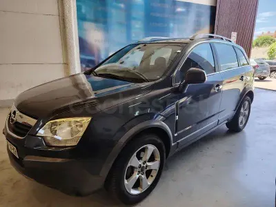 Usado Opel Antara Cosmo 150 CV (110 kW) 2008 Negro SUV