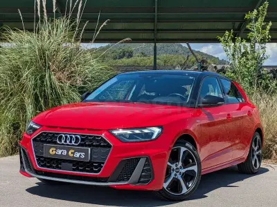 Usado Audi A1 Sportback Ambiente 95 CV (69 kW) 2021 Rojo Utilitario