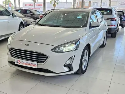 Usado Ford Focus Trend+ 120 CV (88 kW) 2022 Blanco Utilitario