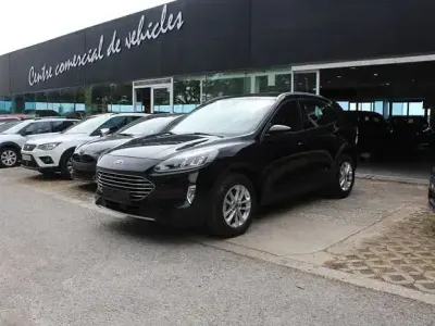 Usado Ford Kuga Titanium 190 CV (139 kW) 2022 Negro SUV