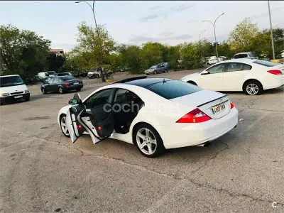 Usado Mercedes CLS350 272 CV (200 kW) 2005 Blanco Coupe