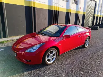 Usado Toyota Celica 143 CV (105 kW) 2004 Rojo Coupe