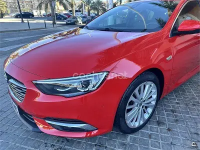 Usado Opel Insignia Excellence 170 CV (125 kW) 2018 Rojo Berlina