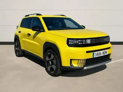 Usado Fiat Grande Panda La Prima 110 CV (80 kW) 2025 Amarillo Utilitario