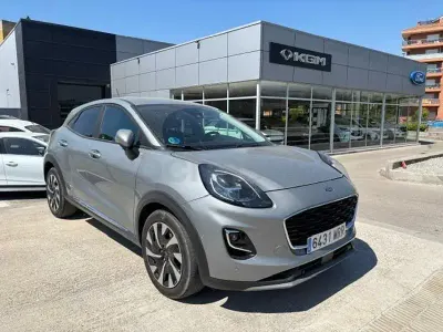 Usado Ford Puma Titanium 125 CV (91 kW) 2024 Gris / plata SUV