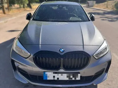 Usado BMW 118 150 CV (110 kW) 2024 Gris Utilitario