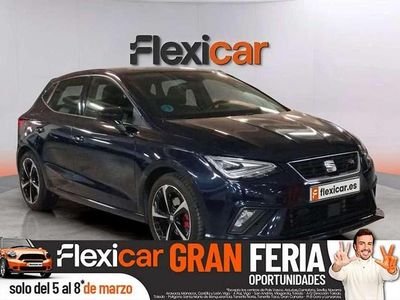 Usado Seat Ibiza FR 110 CV (80 kW) 2022 Negro Utilitario