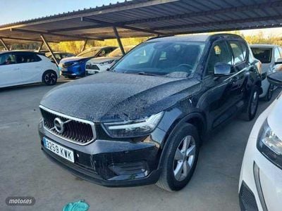 Negro Usado 2019 Volvo XC40 Momentum SUV | 25.500 € (Precio justo)