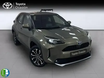 Usado Toyota Yaris Active 116 CV (85 kW) 2023 Negro Utilitario