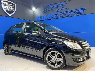 Begagnad Mercedes B180
