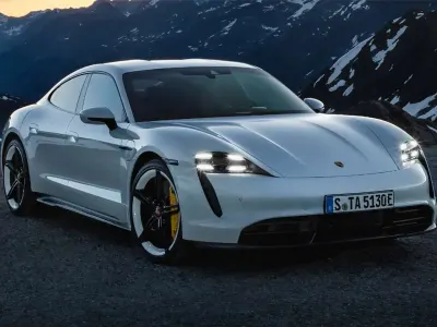 Usado Porsche Taycan 4S 389 kW (530 CV) 2020 Gris Berlina