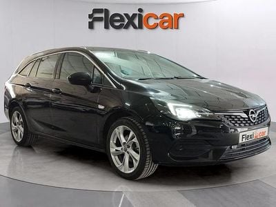 Usado Opel Astra Business 145 CV (106 kW) 2021 Negro Familiar