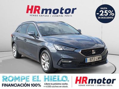 Usado Seat Leon Style 131 CV (96 kW) 2021 Gris / plata Familiar