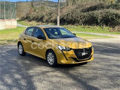 Usado Peugeot 208 75 CV (55 kW) 2022 Amarillo Utilitario