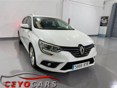Usado Renault Mégane GrandTour Zen 116 CV (85 kW) 2019 Blanco Familiar
