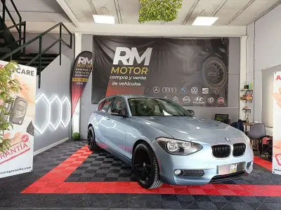 Usado BMW 116 Sport Line 116 CV (85 kW) 2013 Gris / plata Utilitario