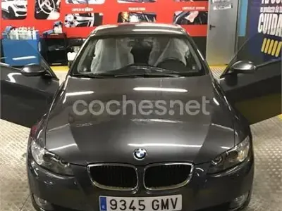 Usado BMW 320 177 CV (130 kW) 2009 Azul Coupe