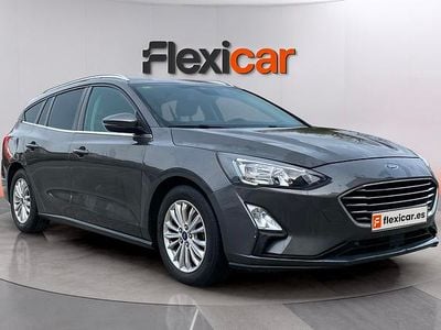 Usado Ford Focus Titanium 120 CV (88 kW) 2020 Gris Familiar