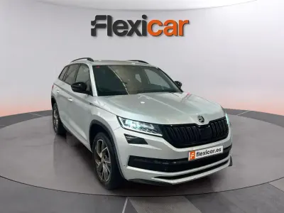 Usado Skoda Kodiaq SportLine 150 CV (110 kW) 2021 Gris SUV