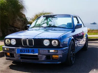 Usado BMW 318 140 CV (102 kW) 1992 Azul Coupe