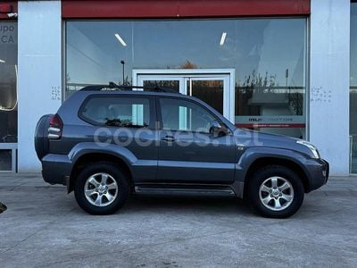 Gris / plata Usado 2005 Toyota Land Cruiser SUV | 27.999 € (Un poco caro)